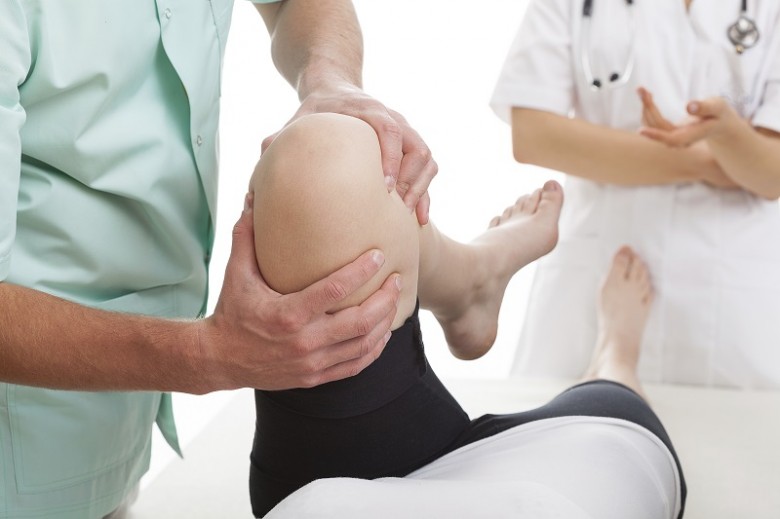 Синовит коленного сустава: симптомы, лечение