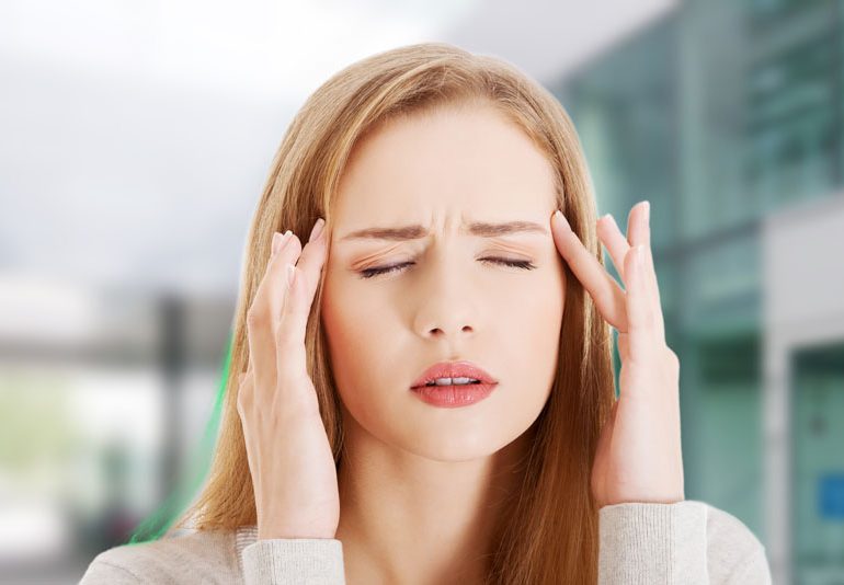 Симптомы мигрени у женщин: лечение