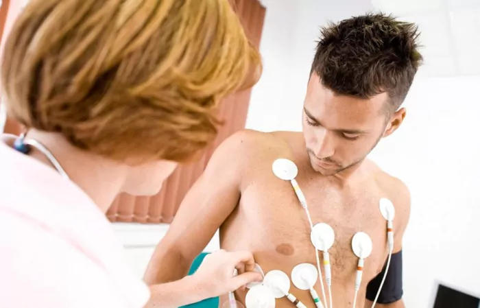 ЭКГ для профилактики инфаркта миокарда ЭКГ для профилактики инфаркта миокарда