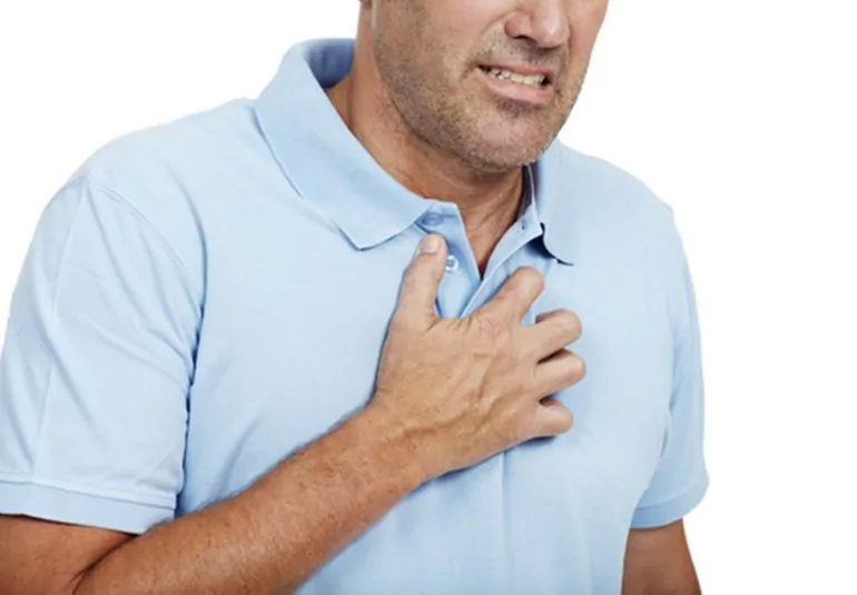 Грудная жаба: симптомы и лечение