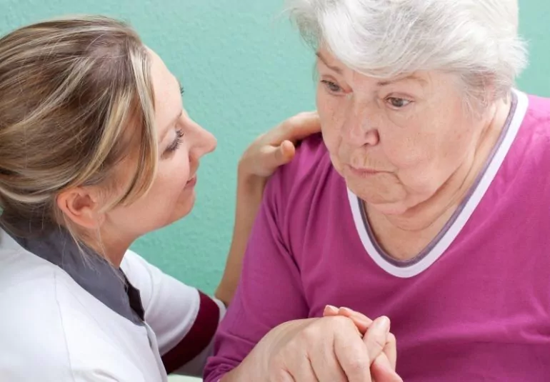 Старческий маразм: симптомы и лечение